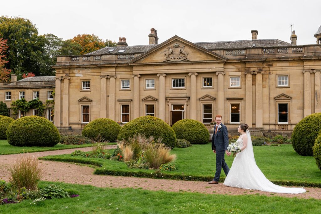 natural wedding photography vs posed couple portrait with relaxed movement